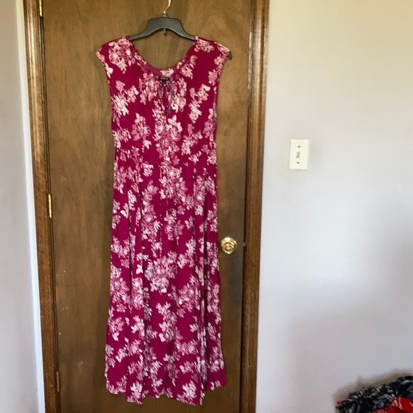 Relisted Torrid floral bohemian dress slits at bottom & keyhole at neckline - Picture 3 of 17